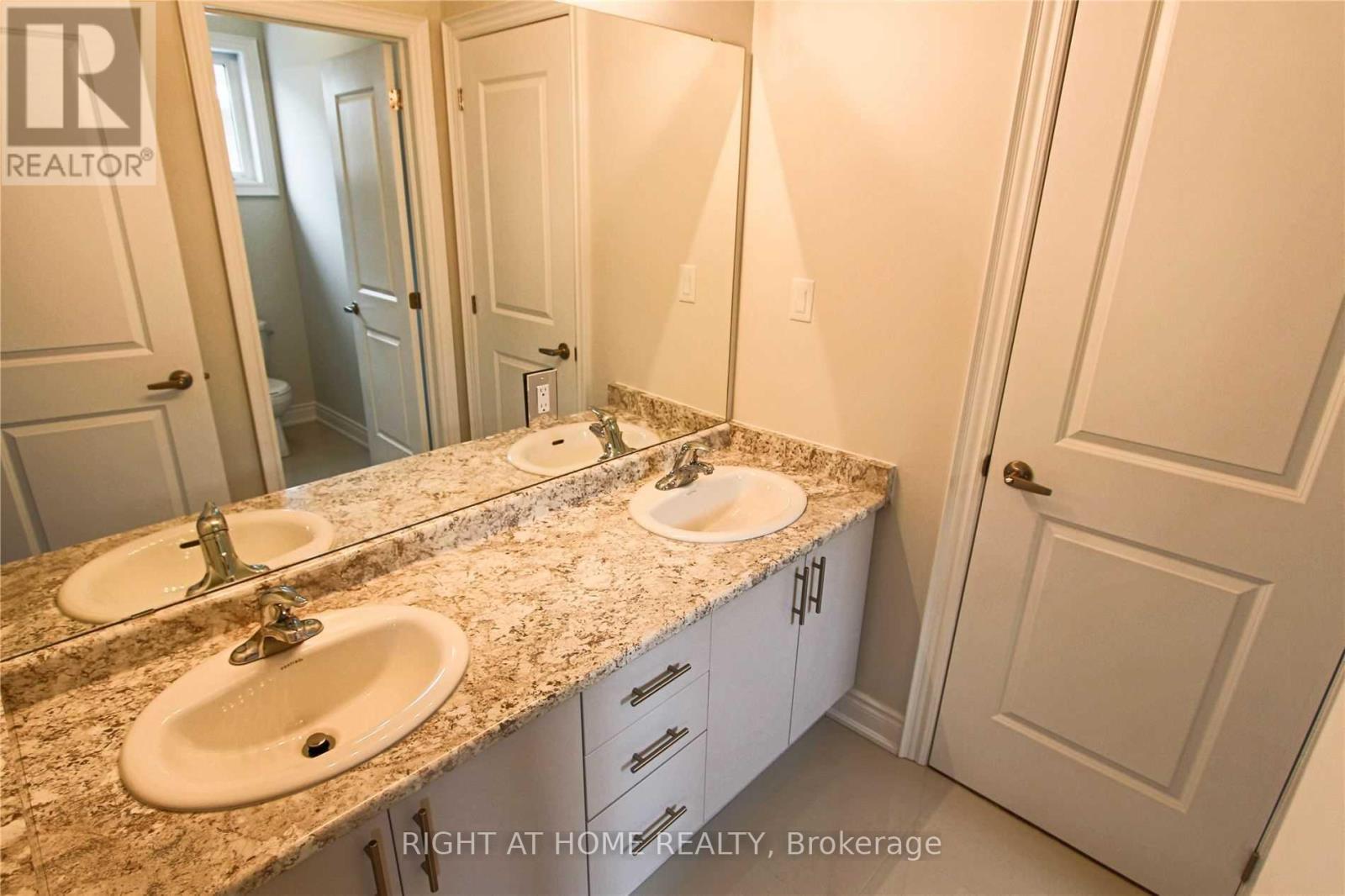 1665 Emberton Way Property Photo 19