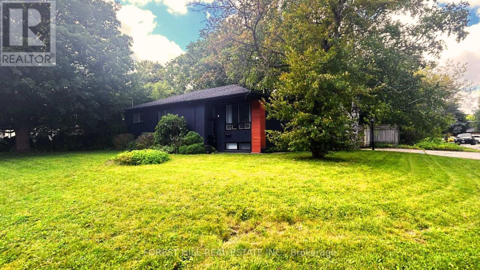 1 WILLIS DRIVE Property Photo 1