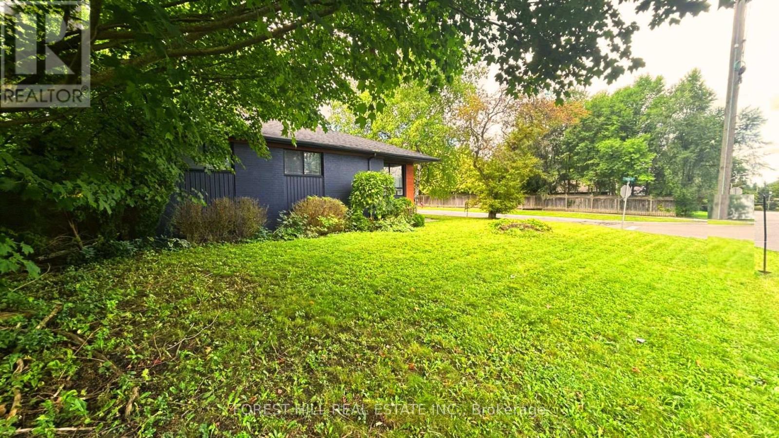 1 Willis Drive Property Photo 4