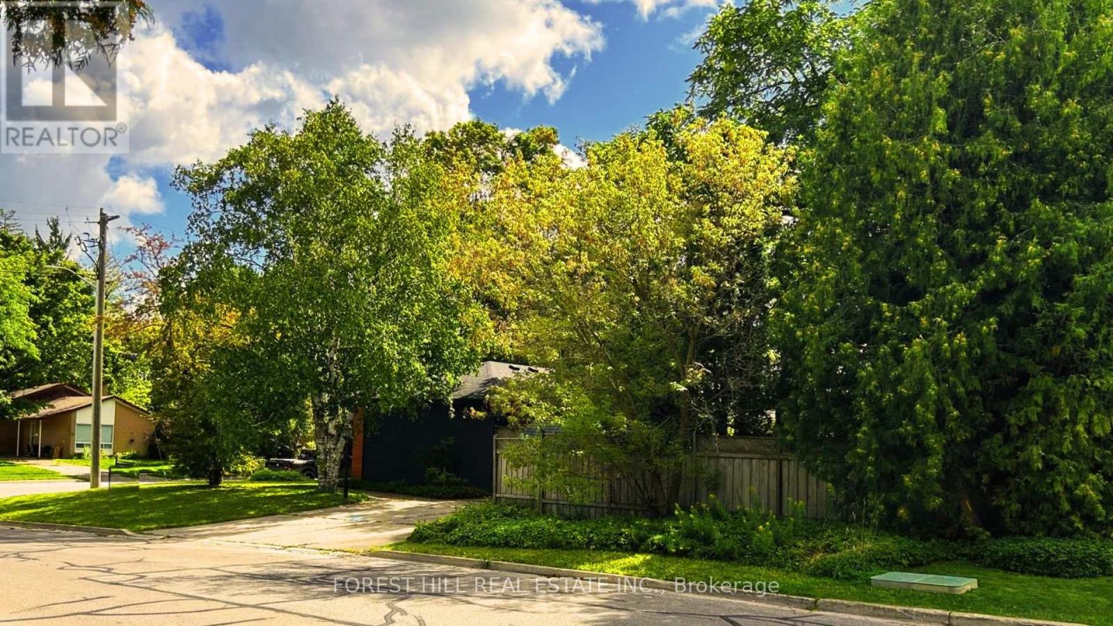 1 Willis Drive Property Photo 5