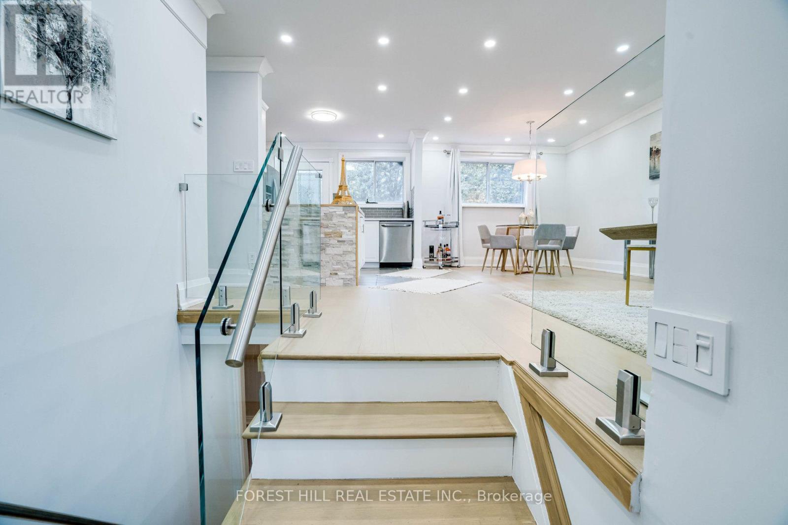 1 Willis Drive Property Photo 7