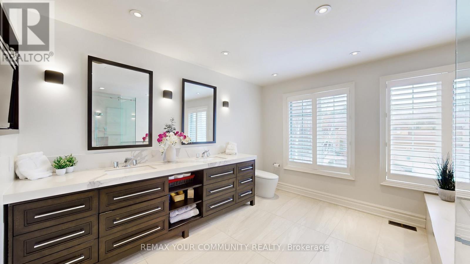 22 Valloncliffe Road Property Photo 21