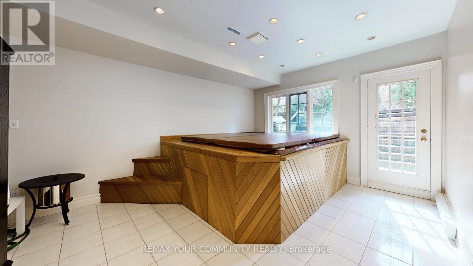 22 Valloncliffe Road Property Photo 39