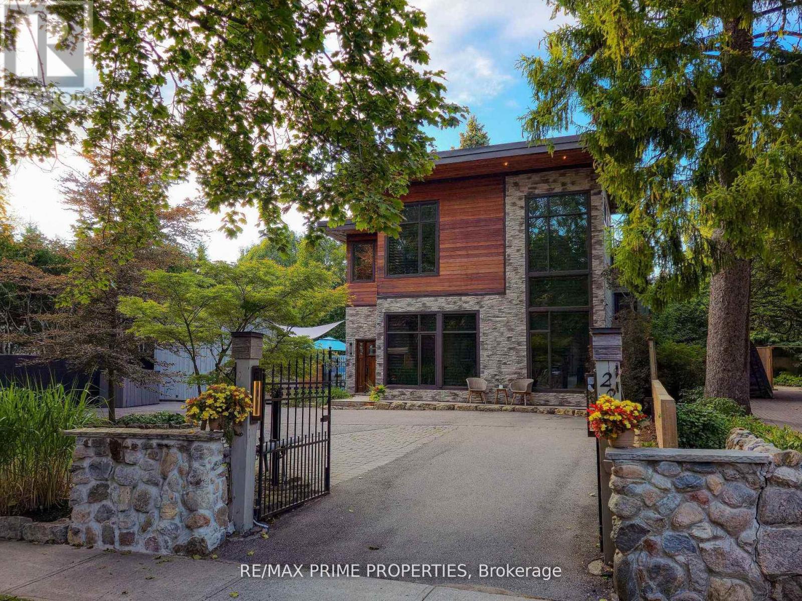 227 Second Street Property Photo 1