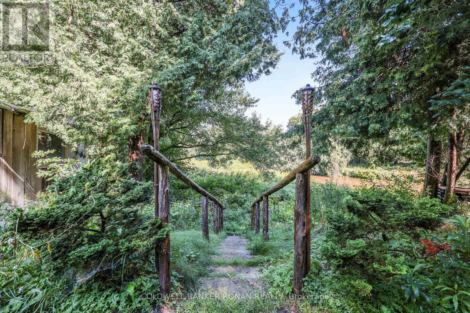 7602 25th Sideroad Property Photo 39