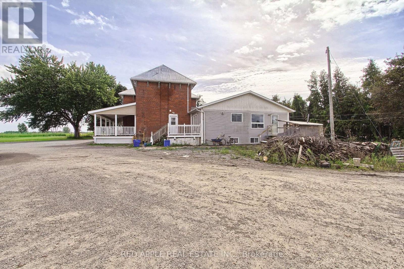 B1595 48 Highway E Property Photo 28