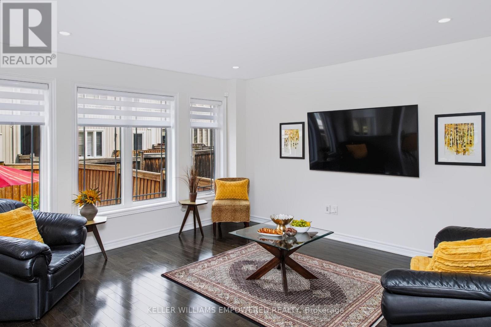 33 Winisk Street Property Photo 8
