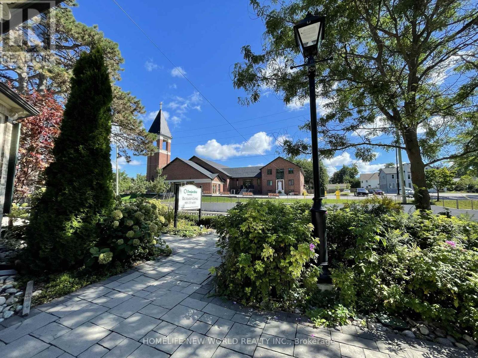 15342 Yonge Street Property Photo 12