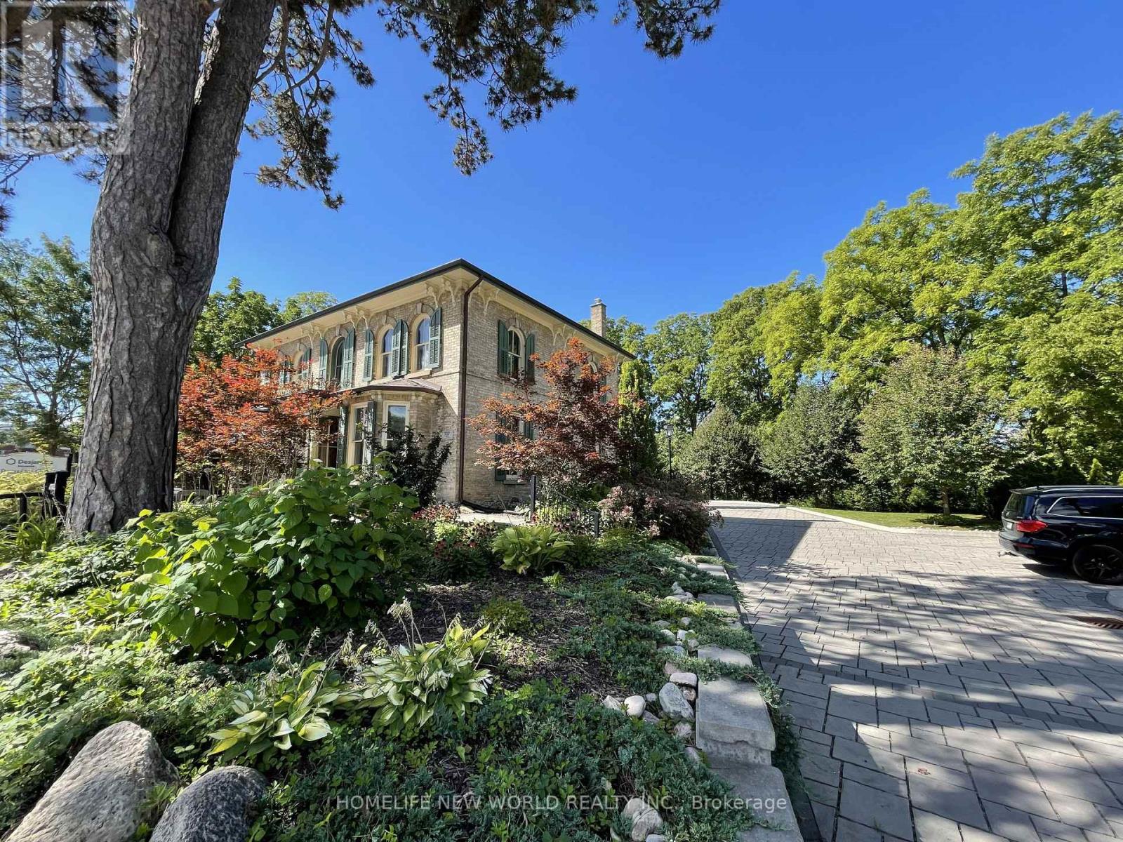 15342 Yonge Street Property Photo 18