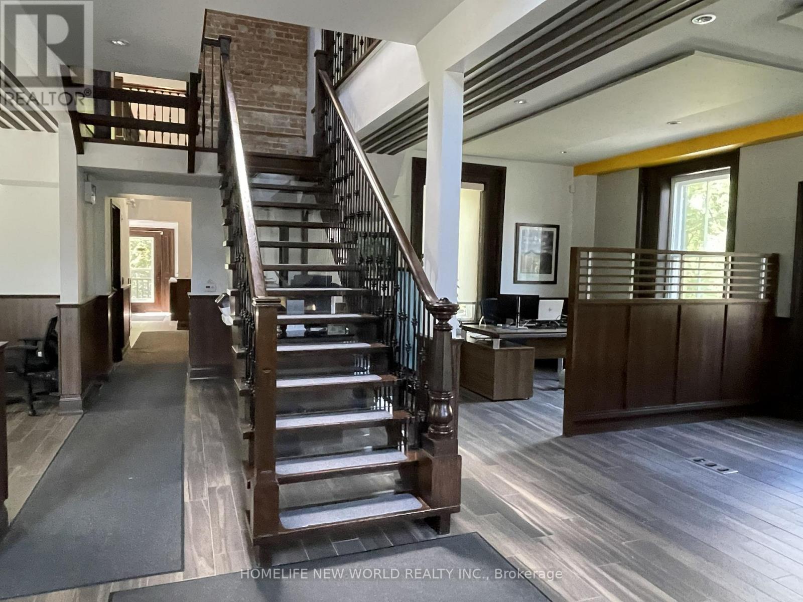 15342 Yonge Street Property Photo 37