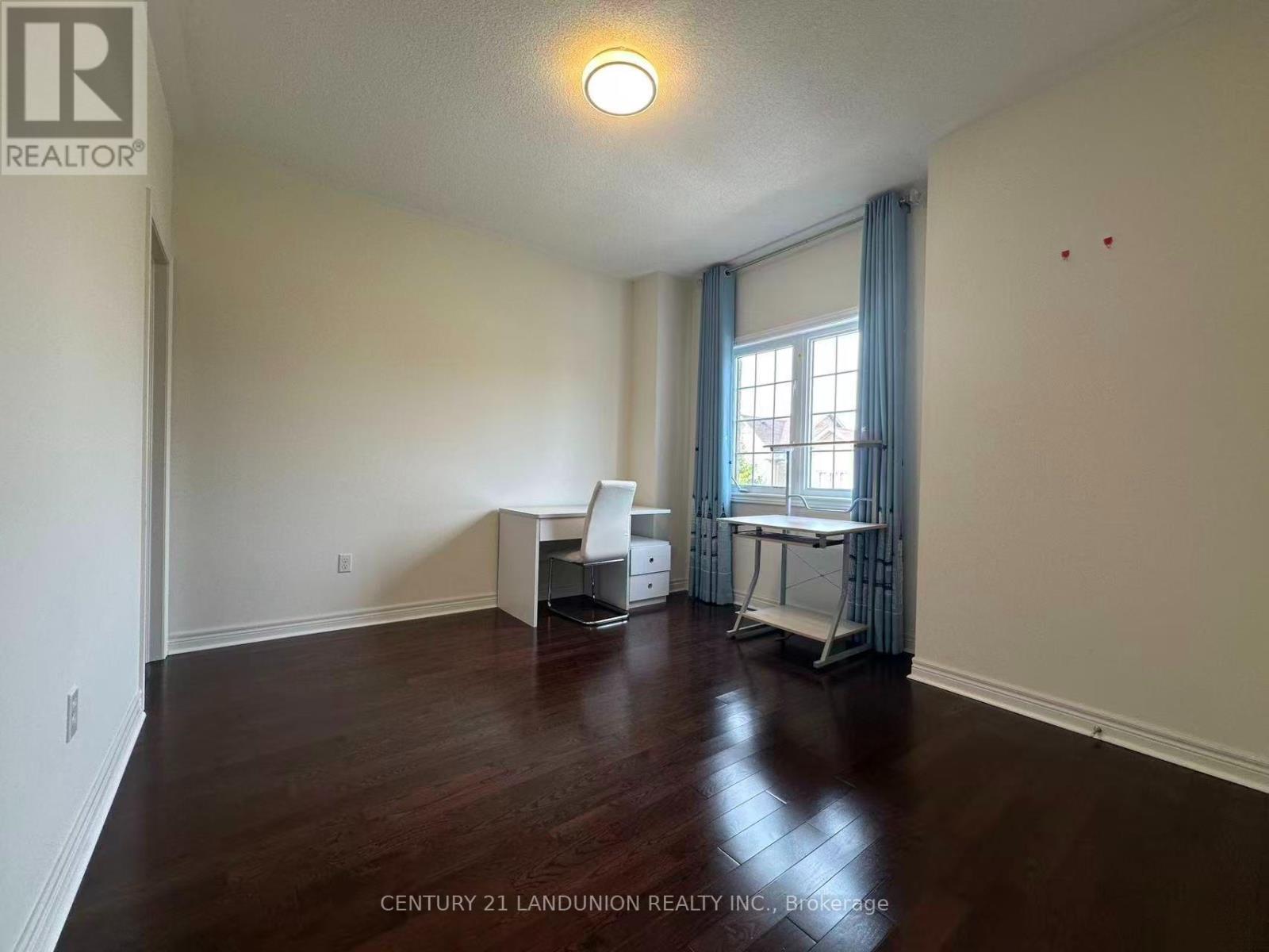 5 Portia Street Property Photo 8
