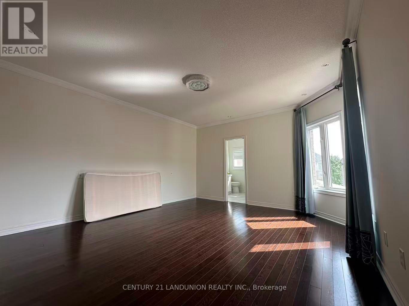 5 Portia Street Property Photo 12