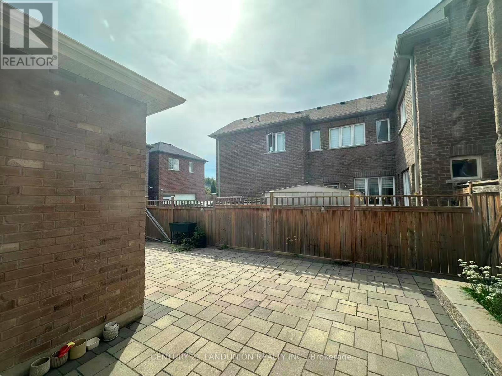 5 Portia Street Property Photo 15
