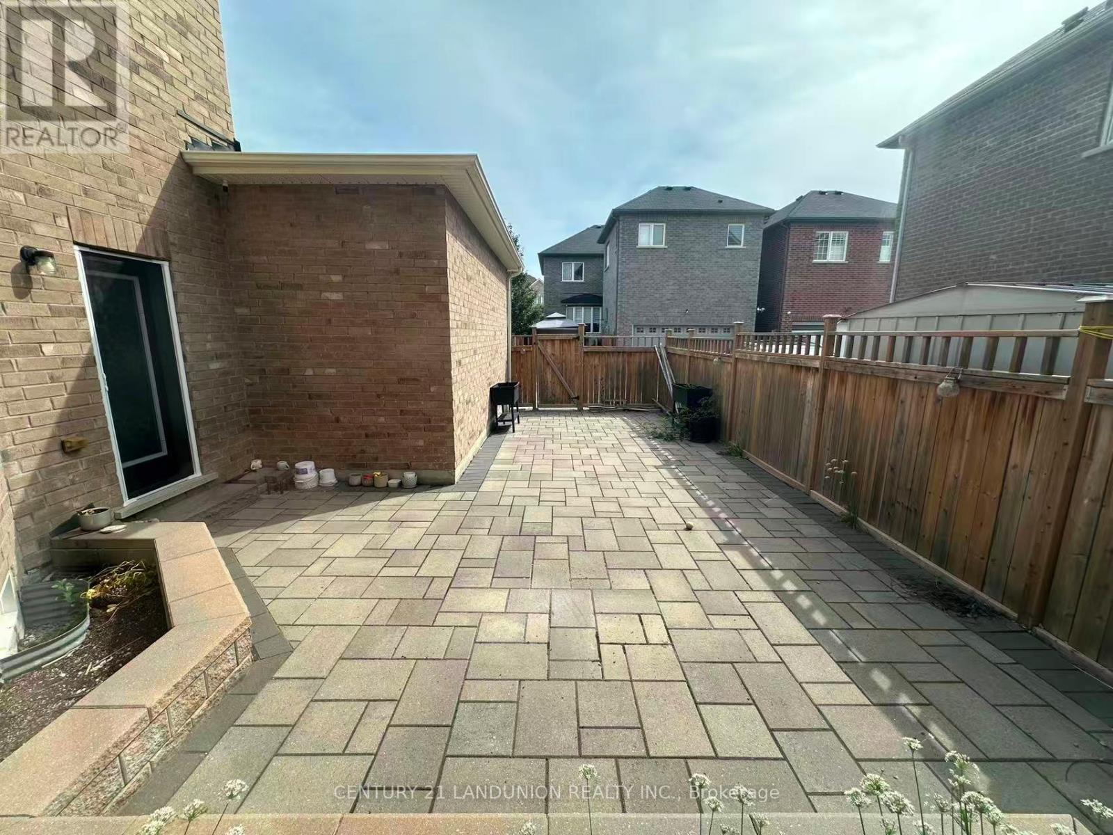 5 Portia Street Property Photo 16
