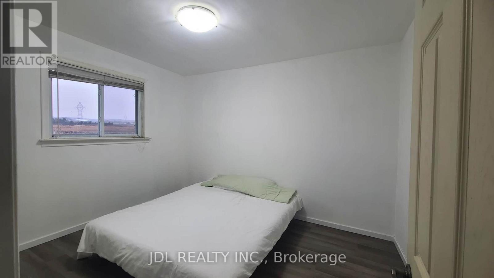 2411 Canal Road Property Photo 8