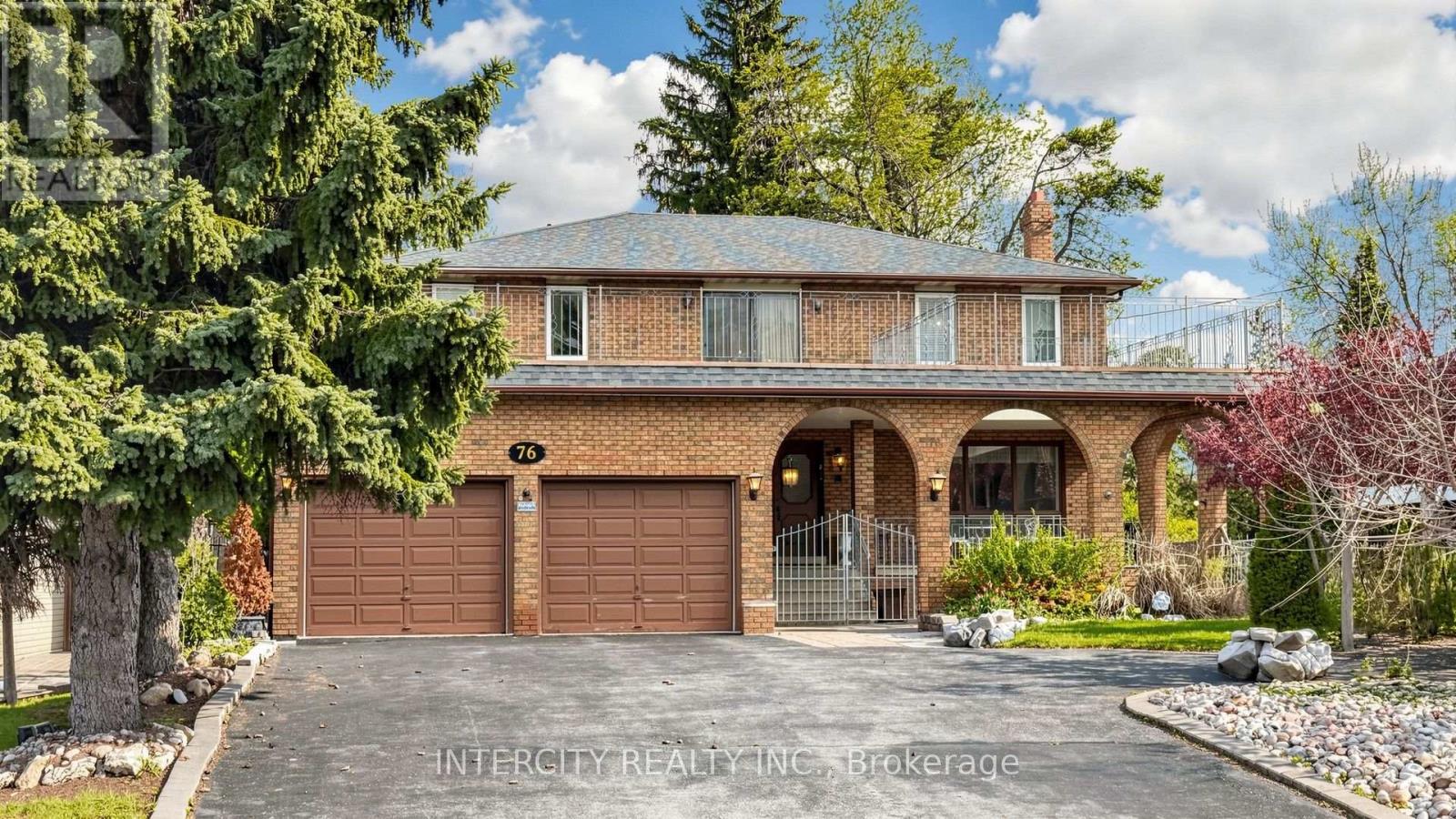 76 SPRUCE AVENUE Property Photo 1