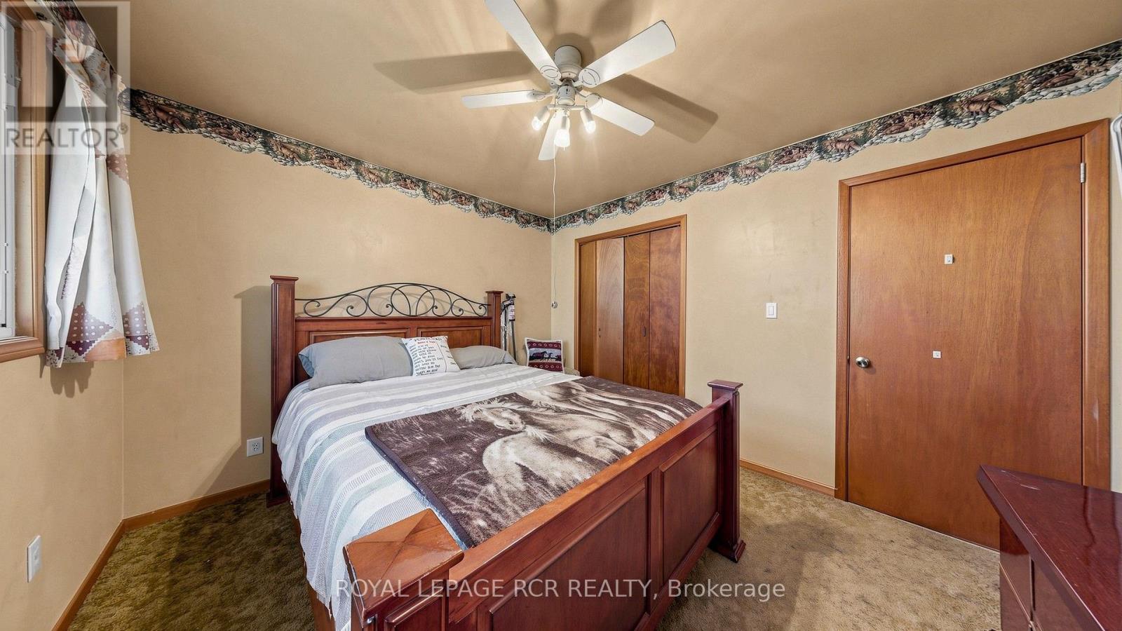 4244 4th Line Property Photo 32