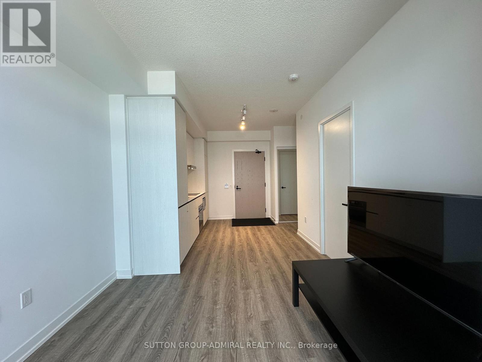 5503 - 8 Interchange Way Property Photo 23