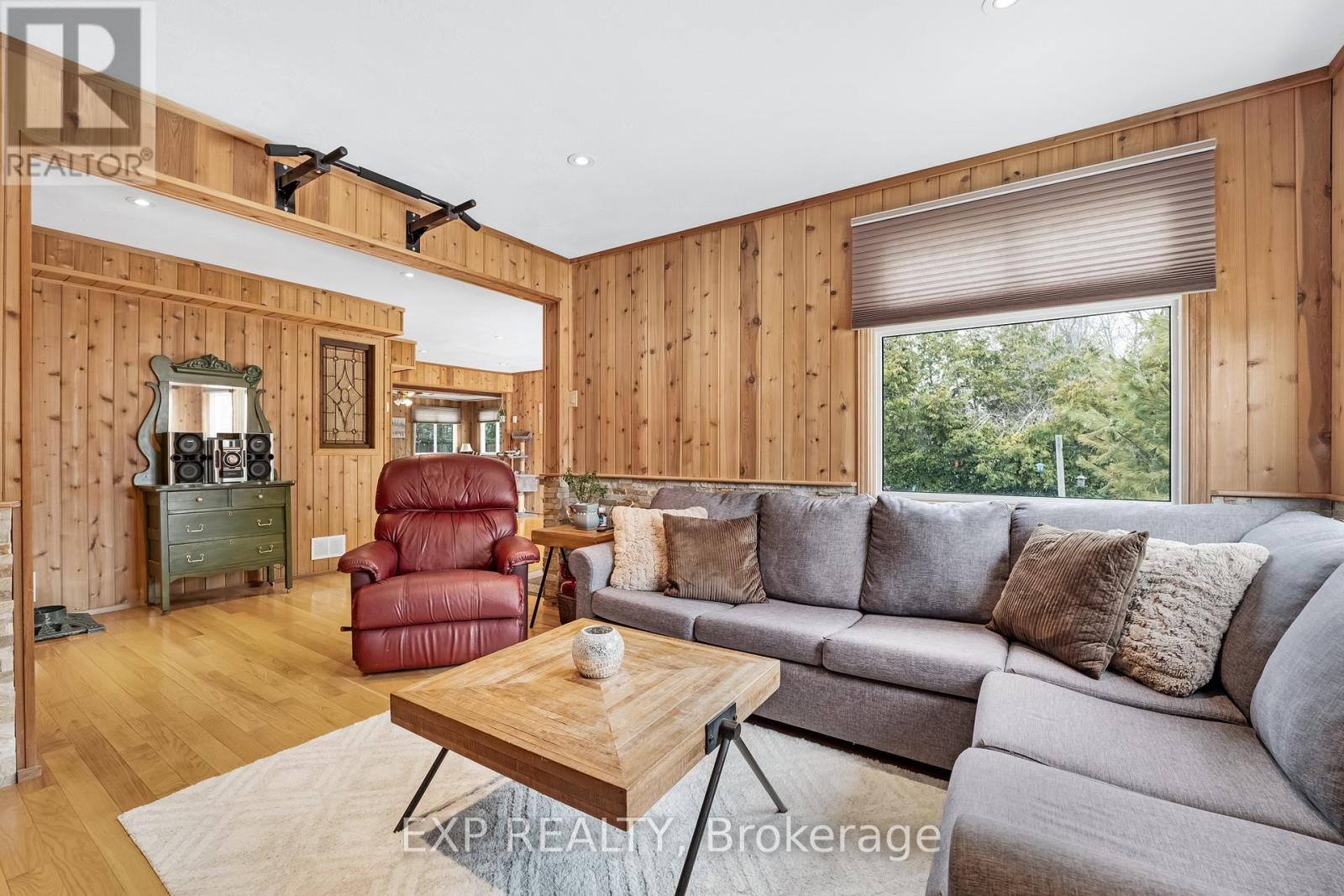 3909 Richview Road Property Photo 19
