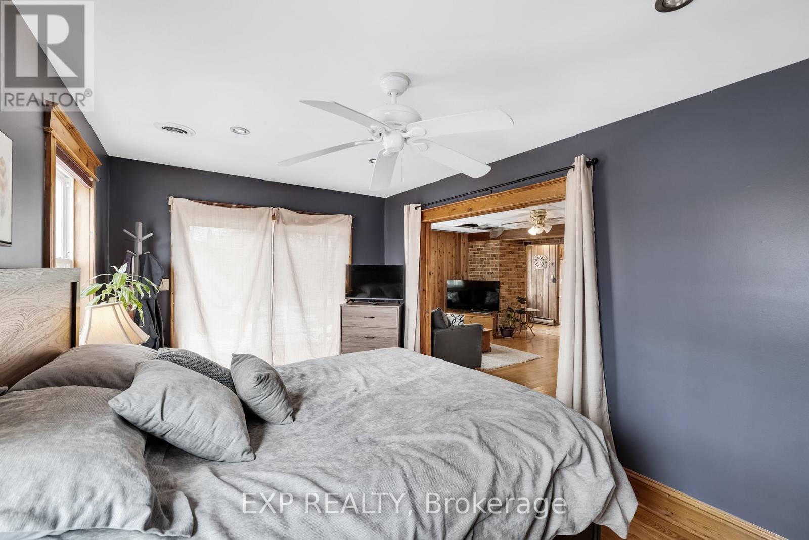 3909 Richview Road Property Photo 29