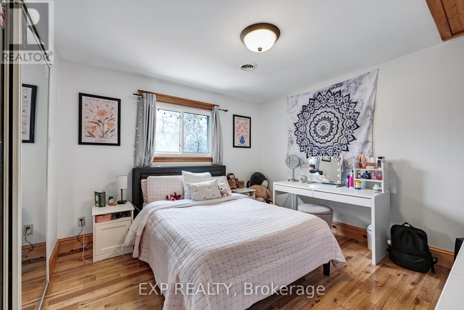 3909 Richview Road Property Photo 32