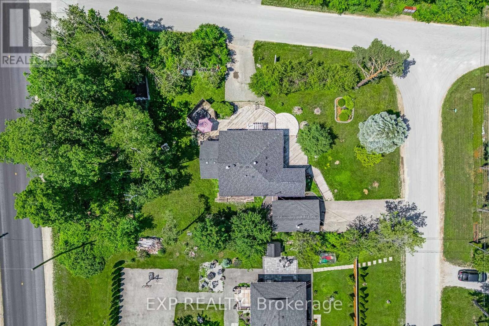 3909 Richview Road Property Photo 37