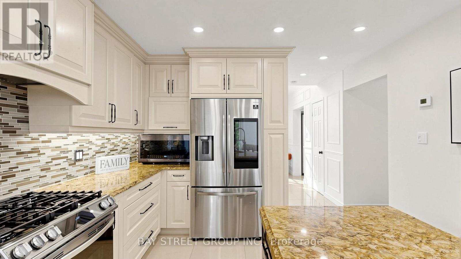 26 Kew Gardens Property Photo 10