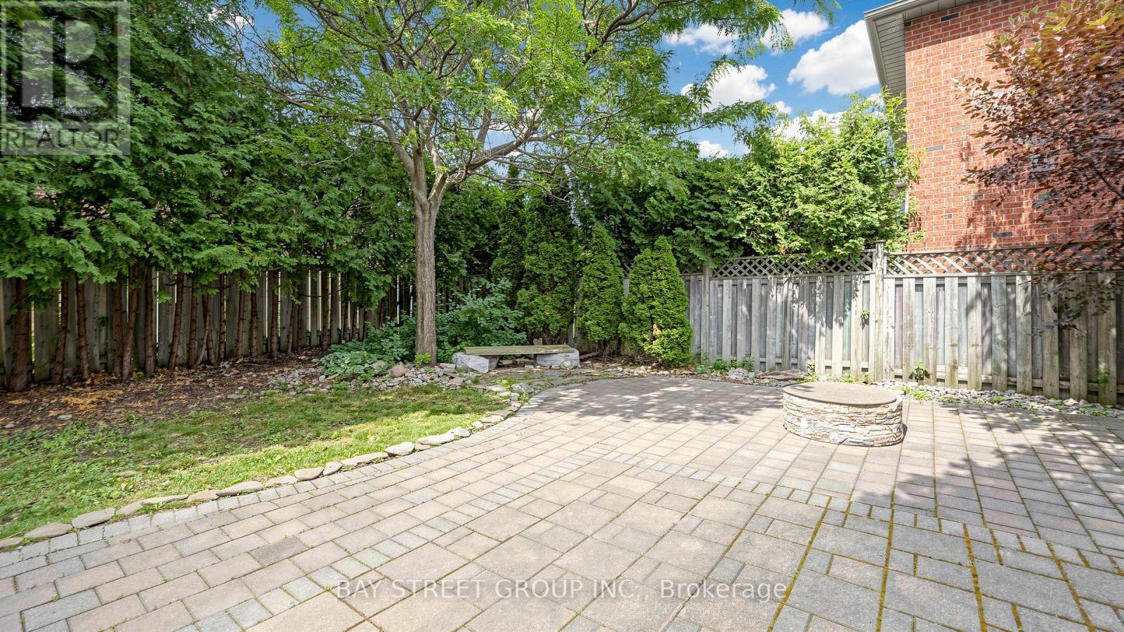 26 Kew Gardens Property Photo 46