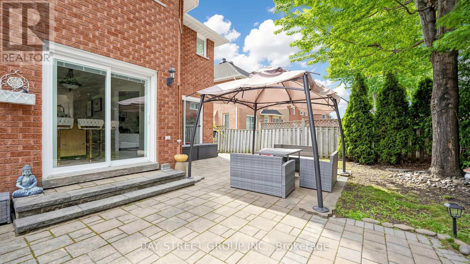 26 Kew Gardens Property Photo 47