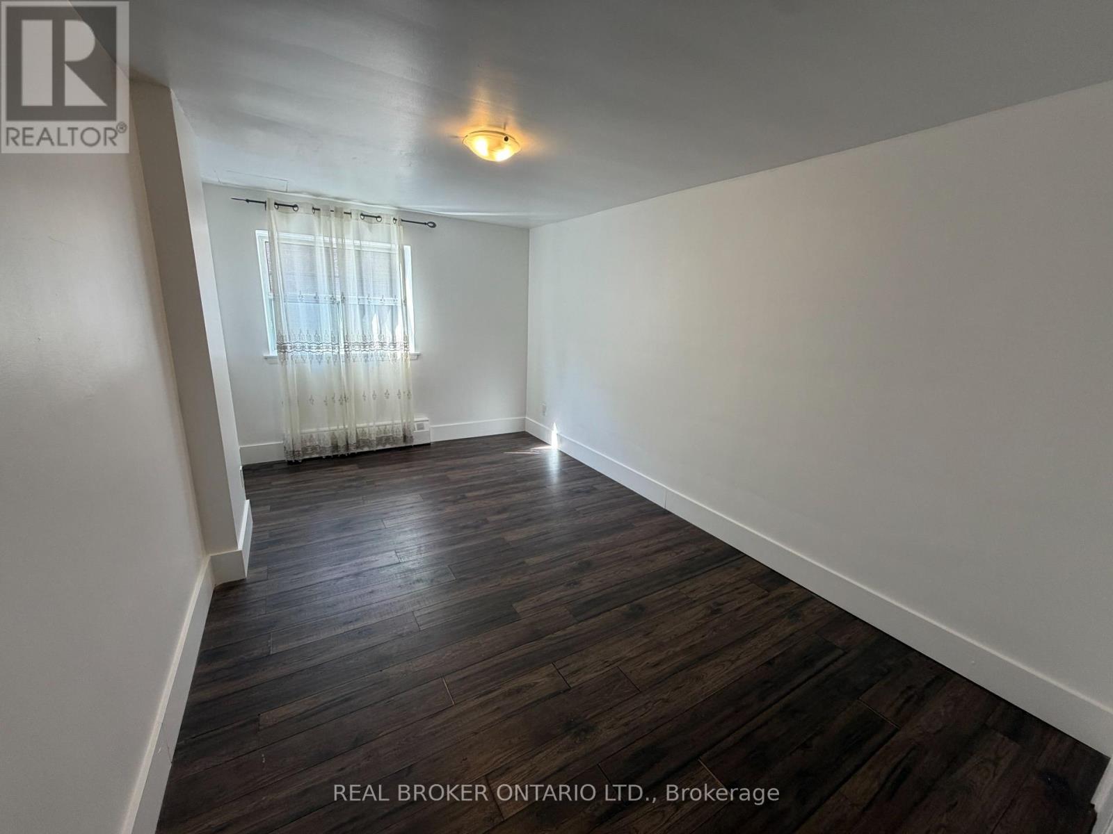 105 - 50 Benson Avenue Property Photo 6