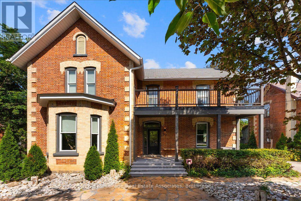 52 CAMERON STREET E