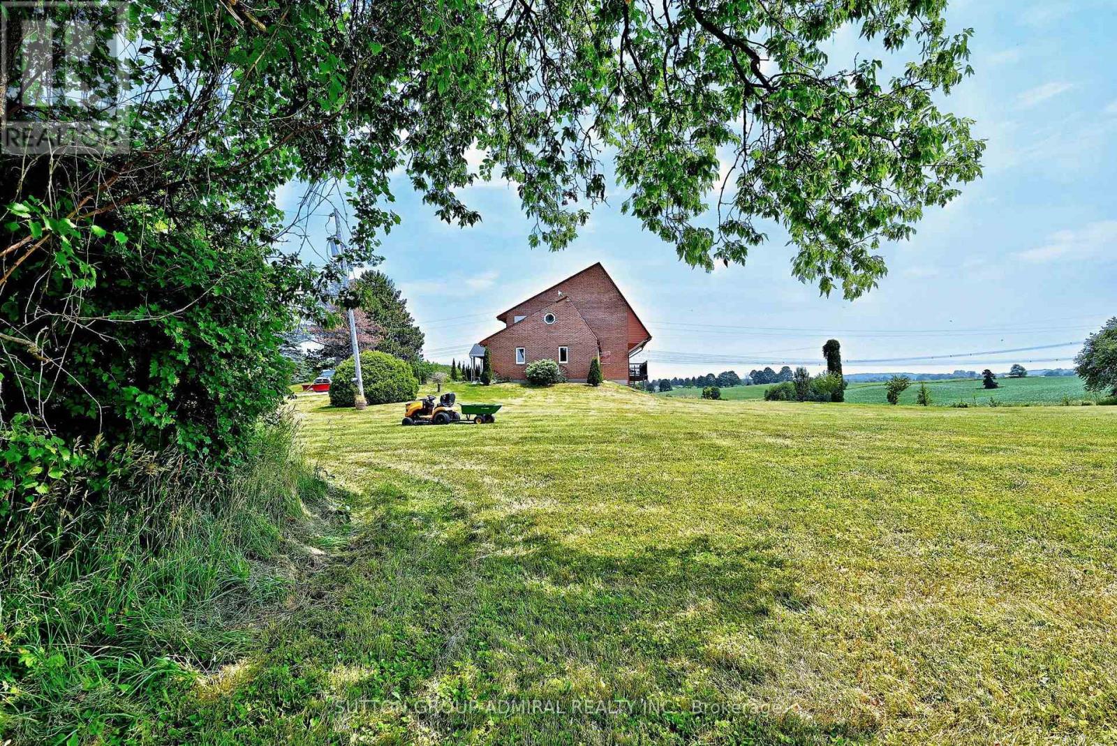 7205 19th Side Road Property Photo 44