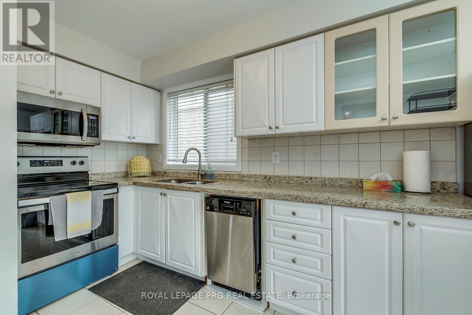 17 New Port Way Property Photo 14