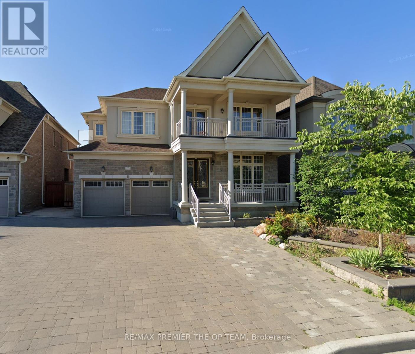 Lower - 7 Dunrobin Crescent Property Photo 1