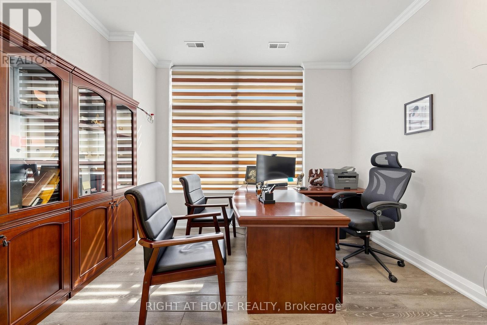 306 - 10376 Yonge Street N Property Photo 4