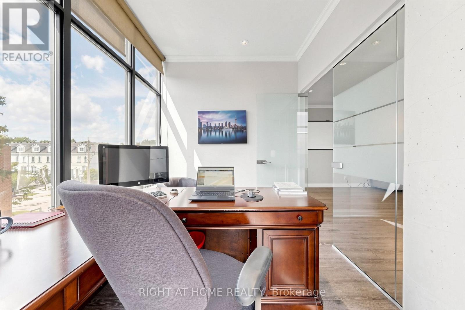 306 - 10376 Yonge Street N Property Photo 8