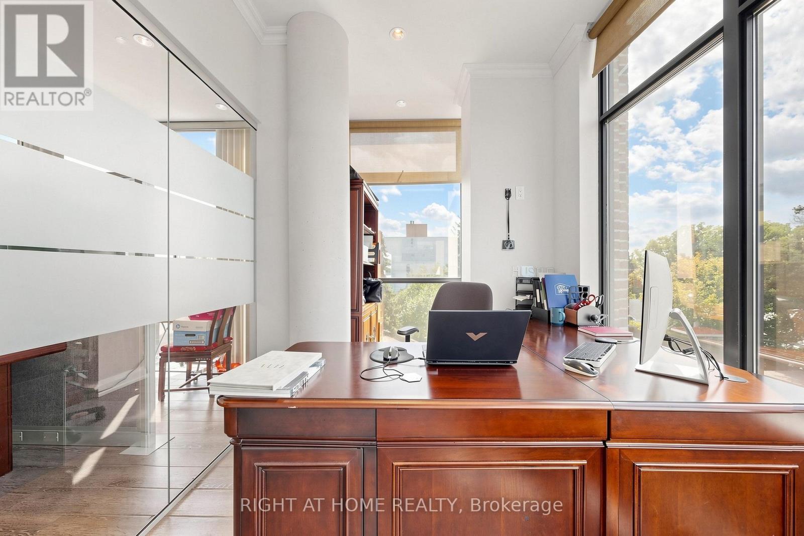 306 - 10376 Yonge Street N Property Photo 11