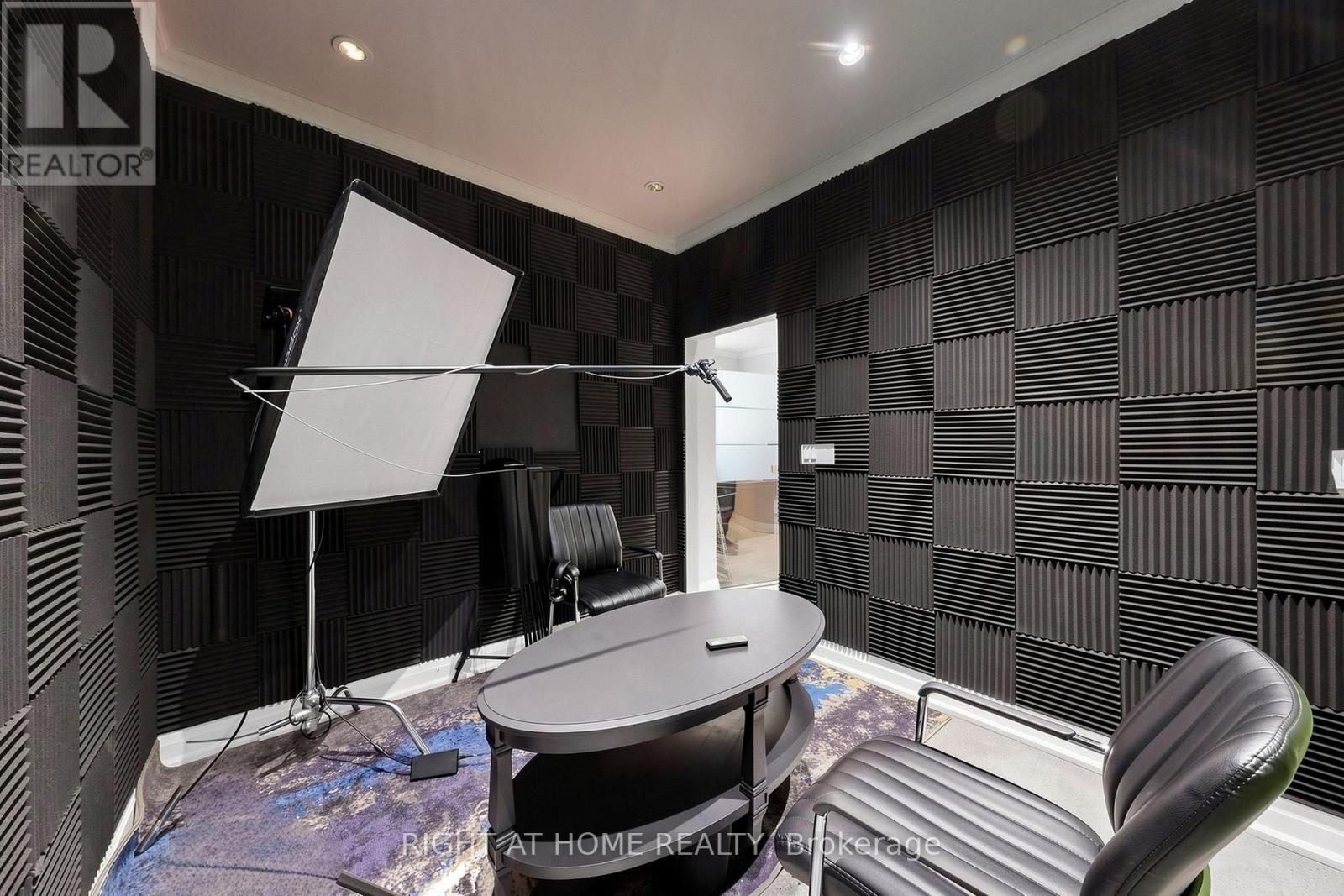 306 - 10376 Yonge Street N Property Photo 15