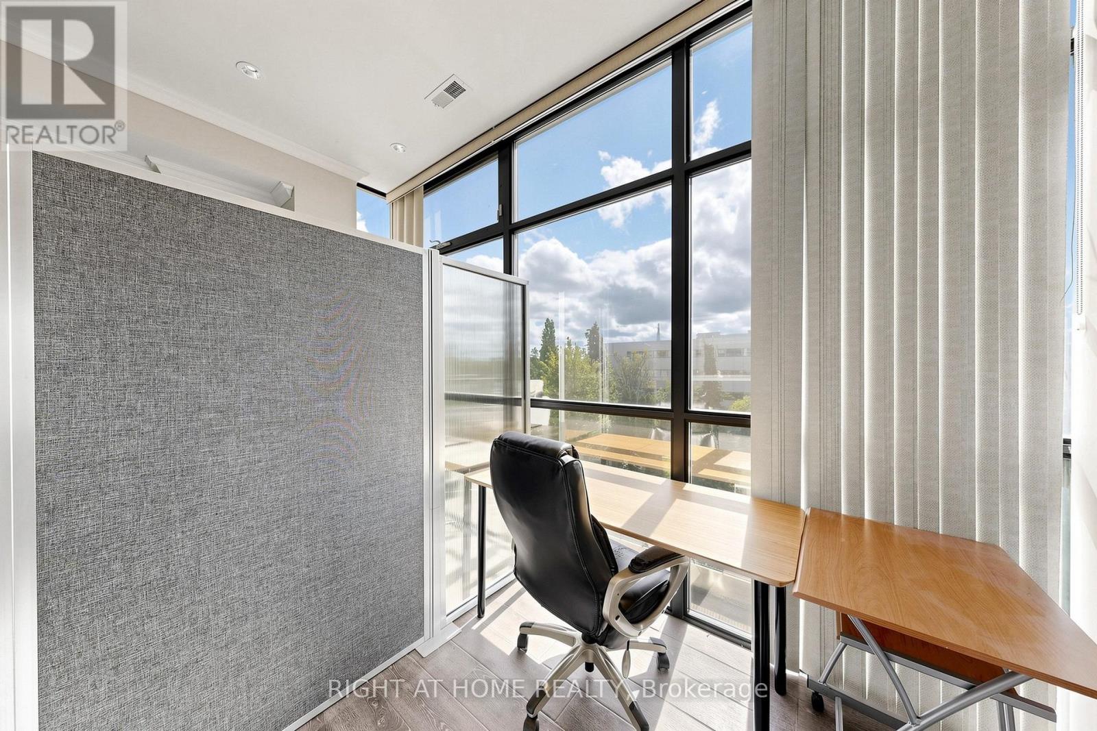 306 - 10376 Yonge Street N Property Photo 28