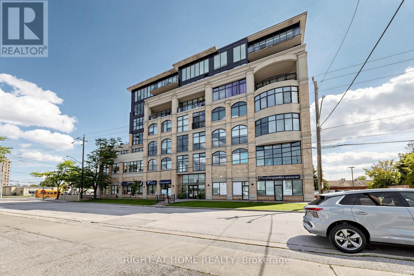 306 - 10376 Yonge Street N Property Photo 30