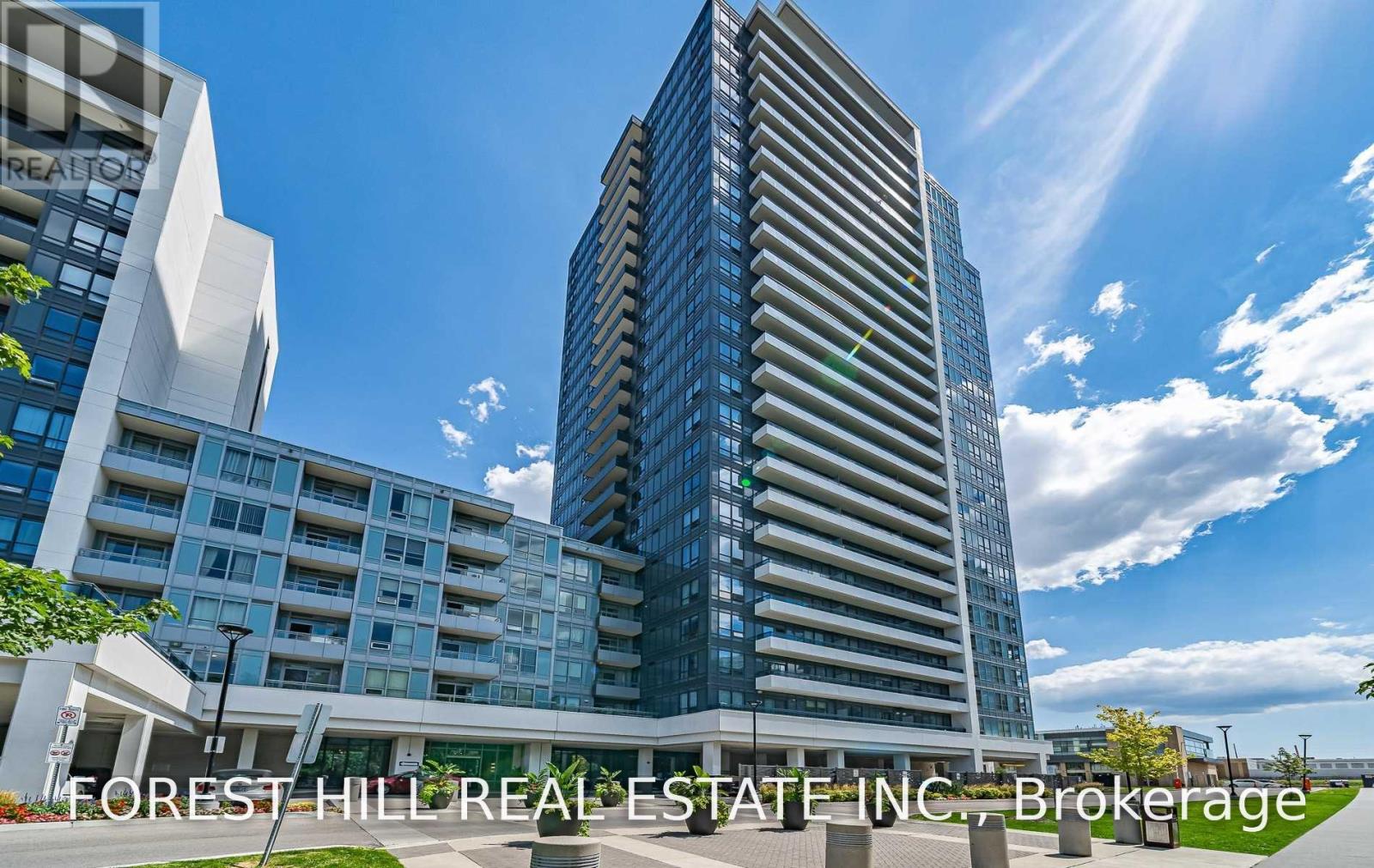 611 - 7890 Bathurst Street Property Photo 4