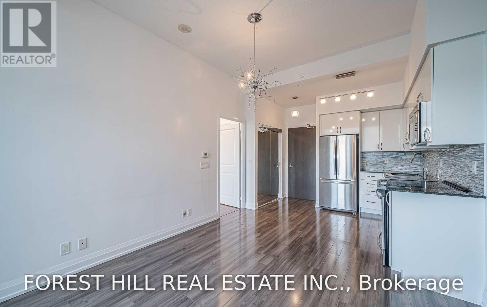 611 - 7890 Bathurst Street Property Photo 17