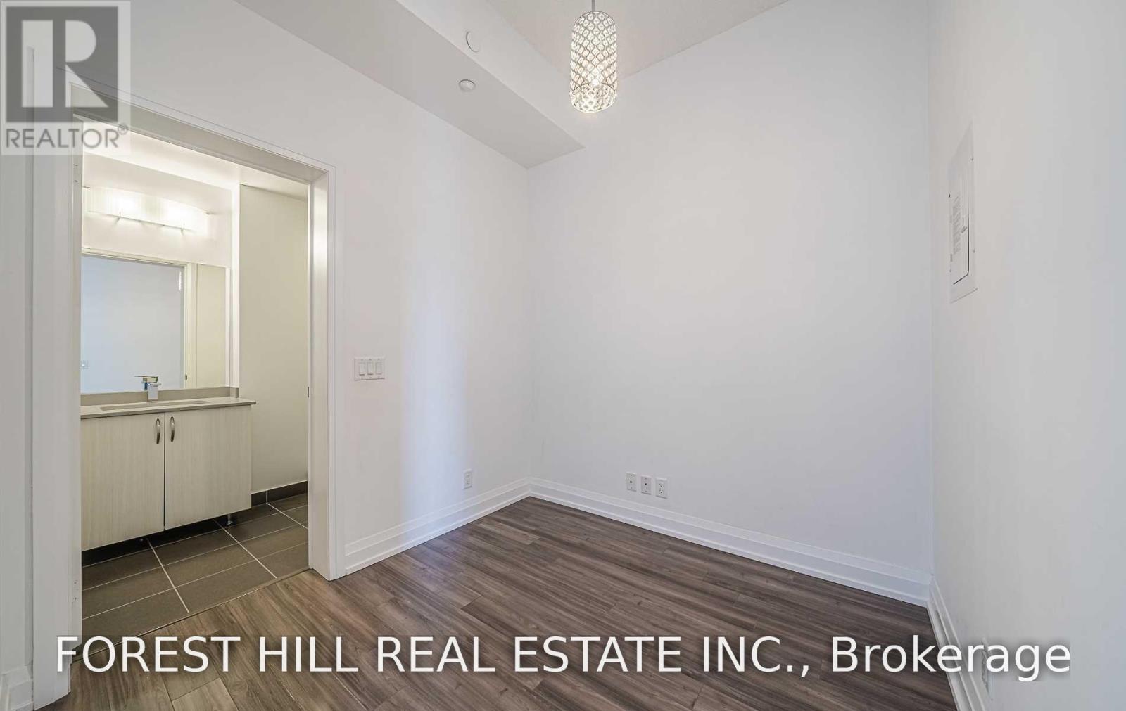 611 - 7890 Bathurst Street Property Photo 21