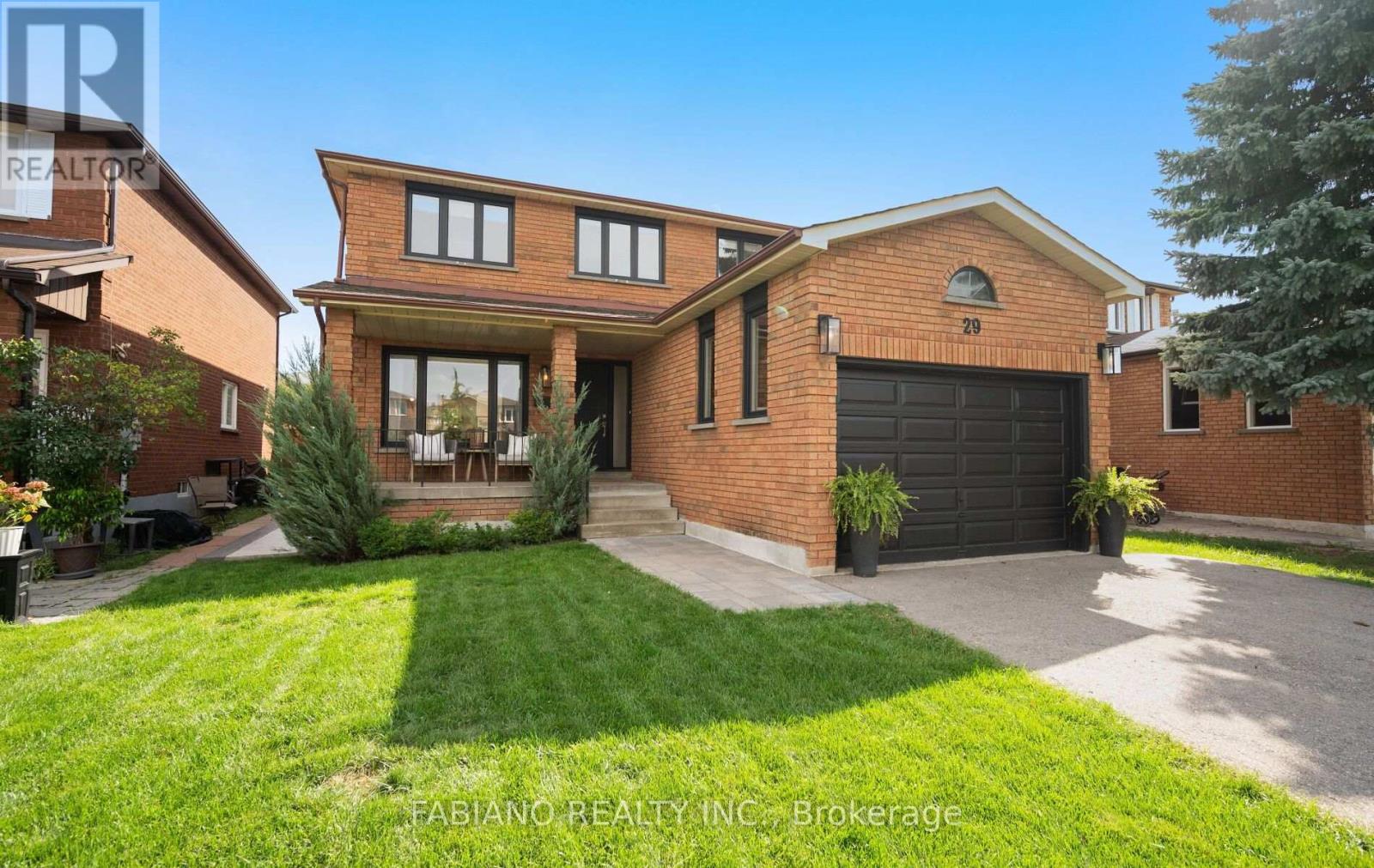 29 Diamond Street Property Photo 1
