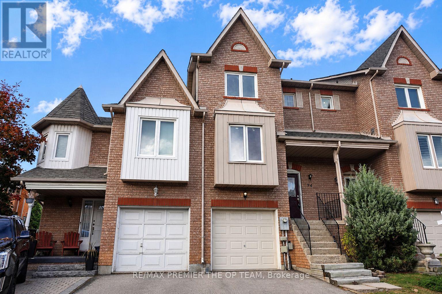 94 KELSO CRESCENT