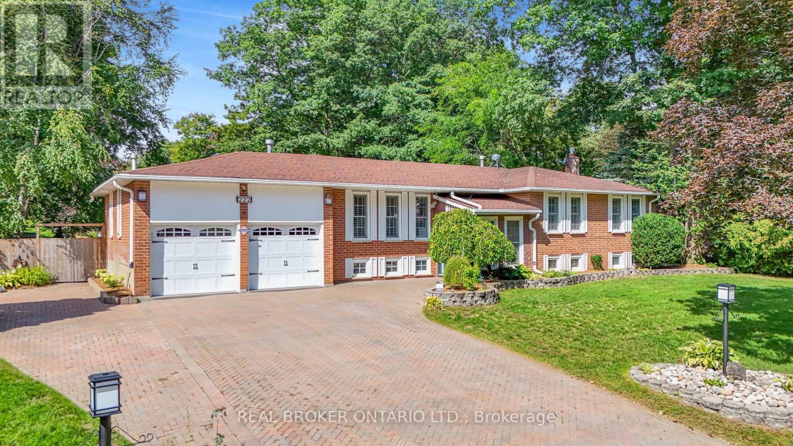 222 Park Avenue Property Photo 1