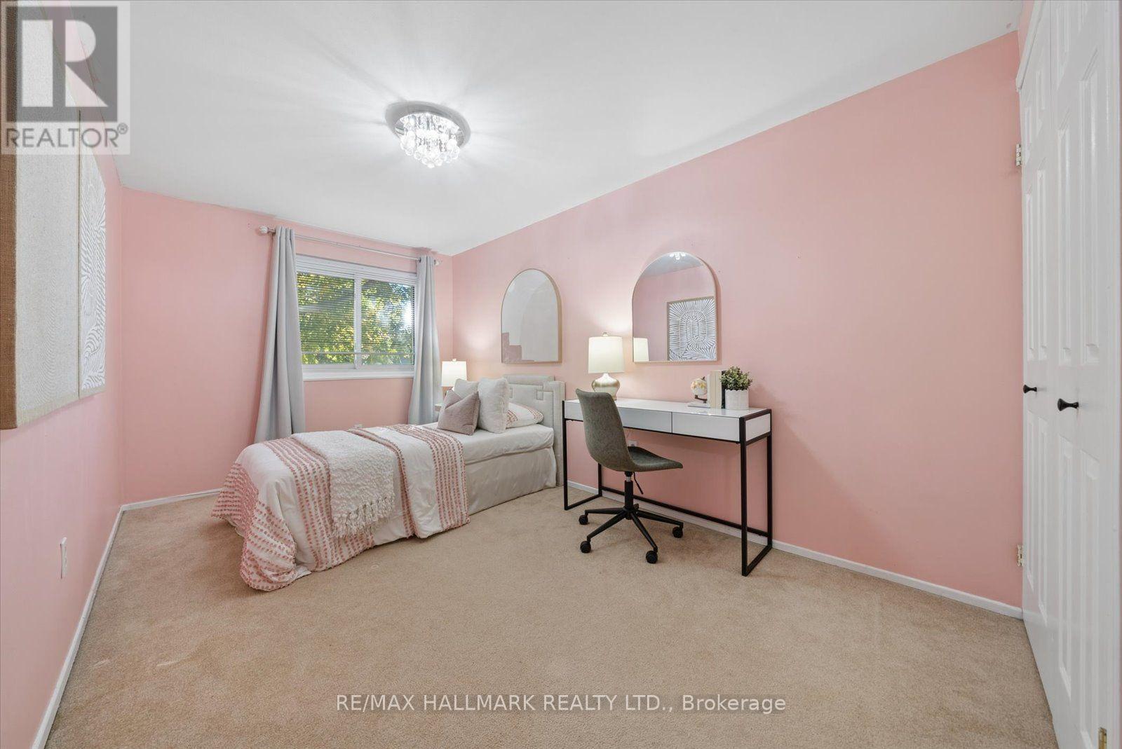 69 - 39 Camelot Way Property Photo 27