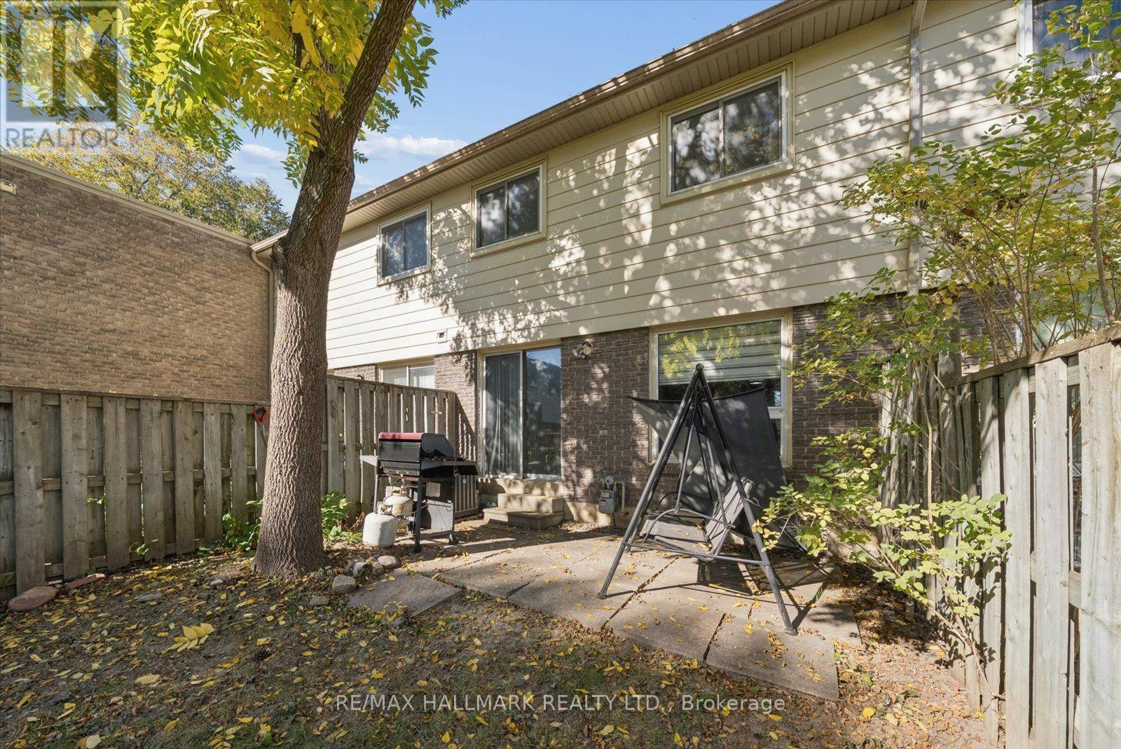 69 - 39 Camelot Way Property Photo 36