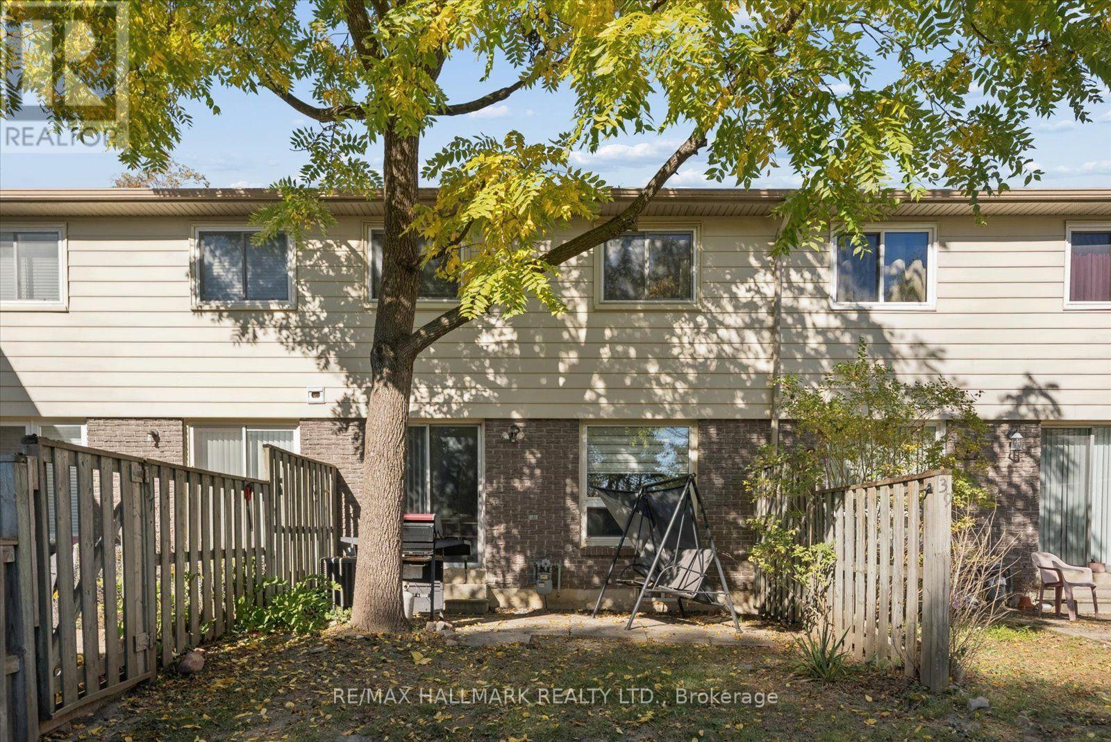 69 - 39 Camelot Way Property Photo 38