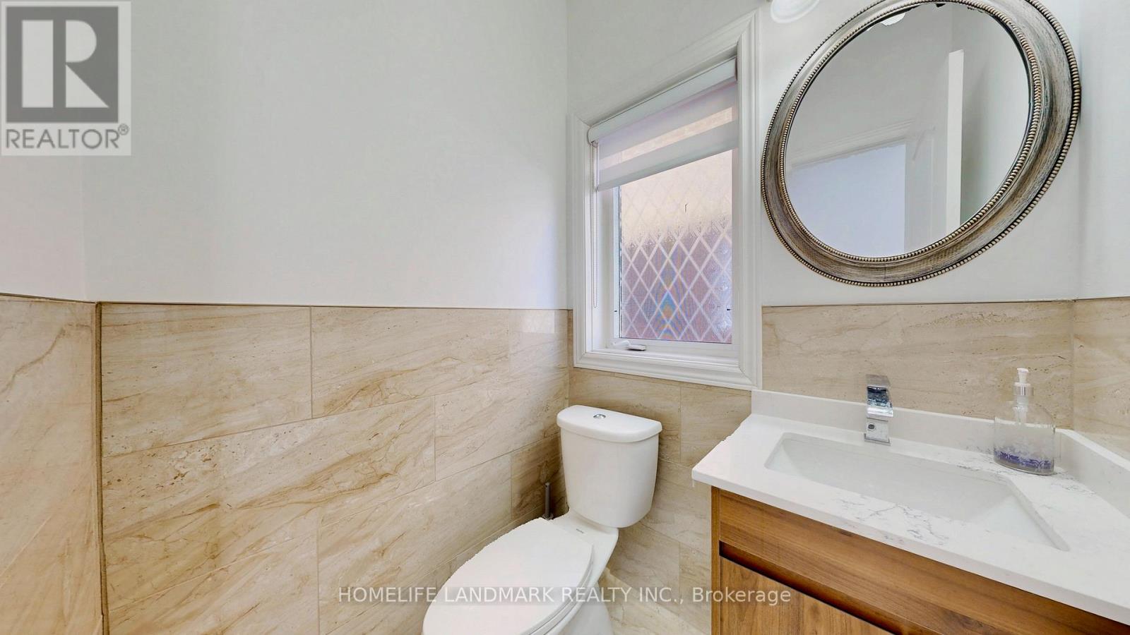 32 Arco Circle Property Photo 11